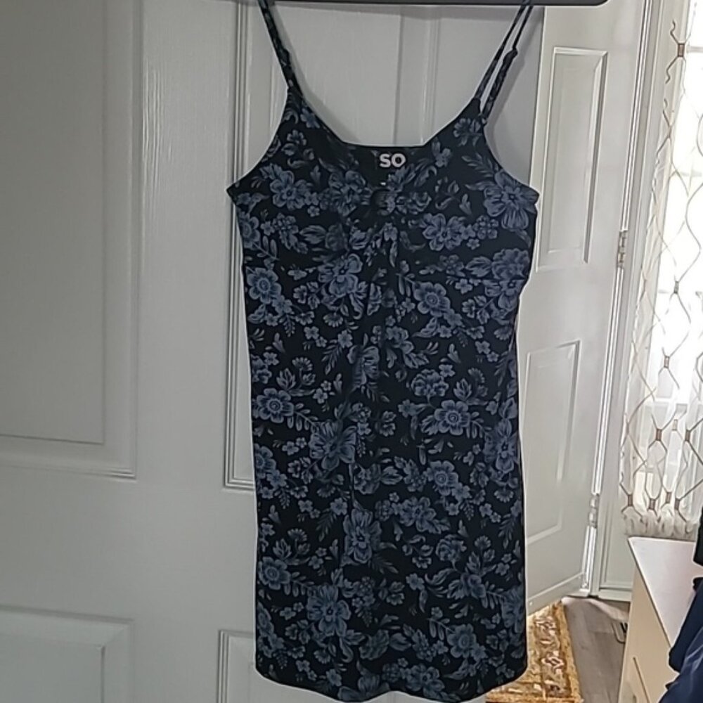 SO BRAND WOMENS JUNIOR SIZE SUMMER NAVY FLORAL DRESS SIZE MEDIUM